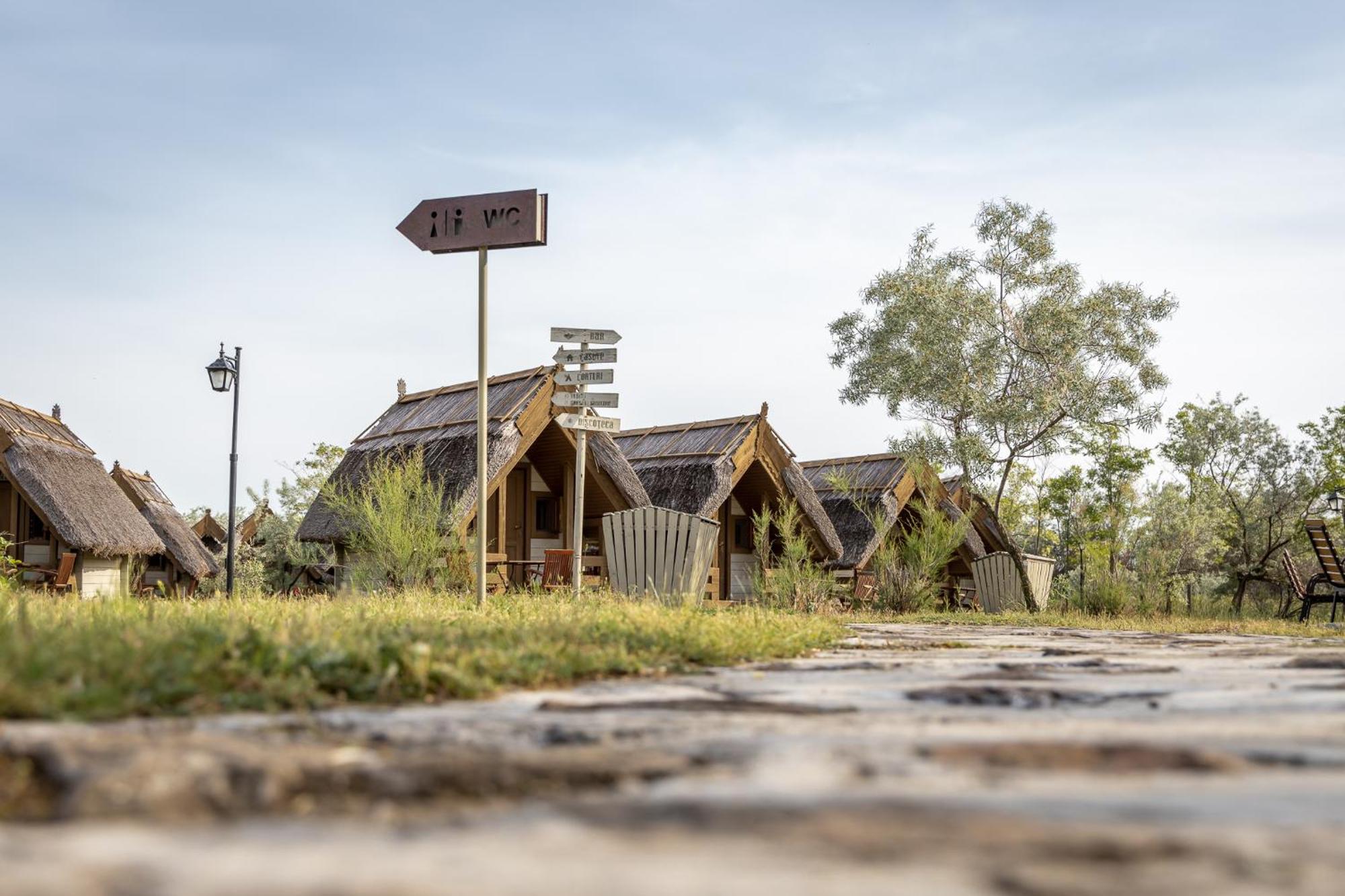 Dolphin Camping Sfântu Gheorghe Exterior foto