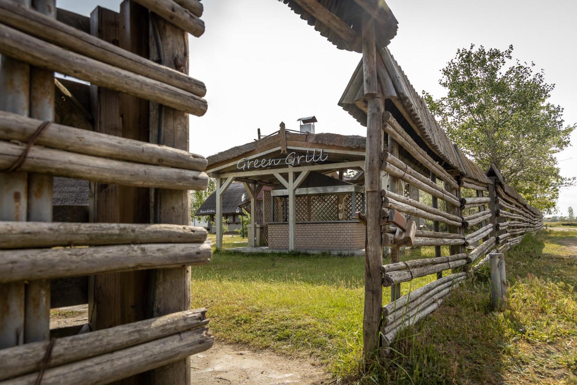 Dolphin Camping Sfântu Gheorghe Exterior foto