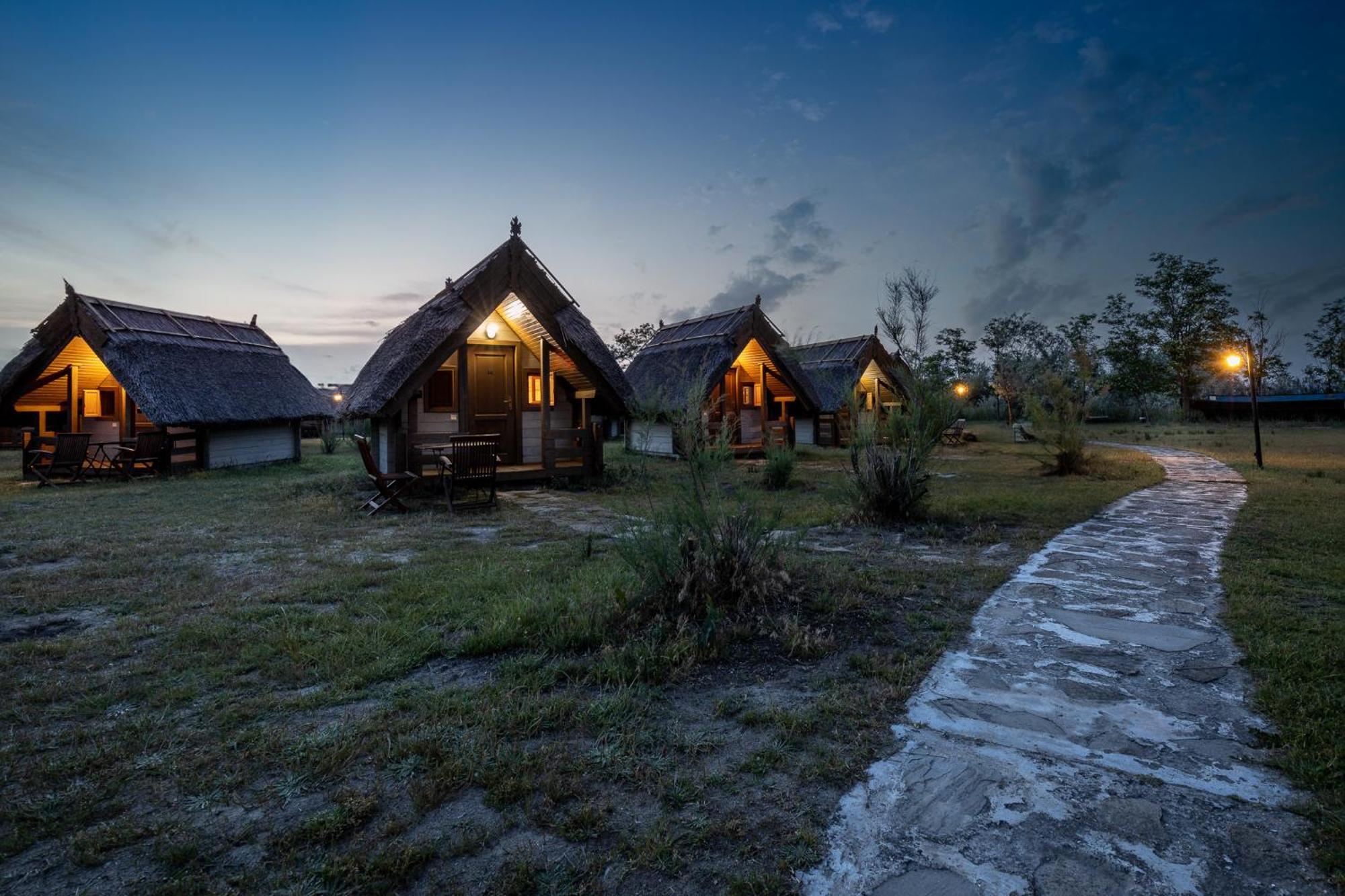 Dolphin Camping Sfântu Gheorghe Exterior foto